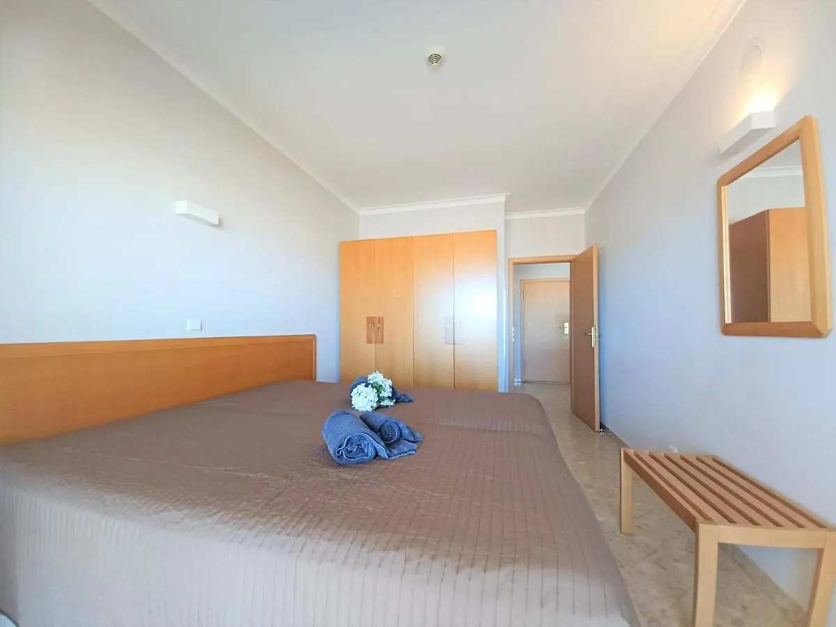 Sunny Dreams Apartment - Praia Mar 波尔蒂芒